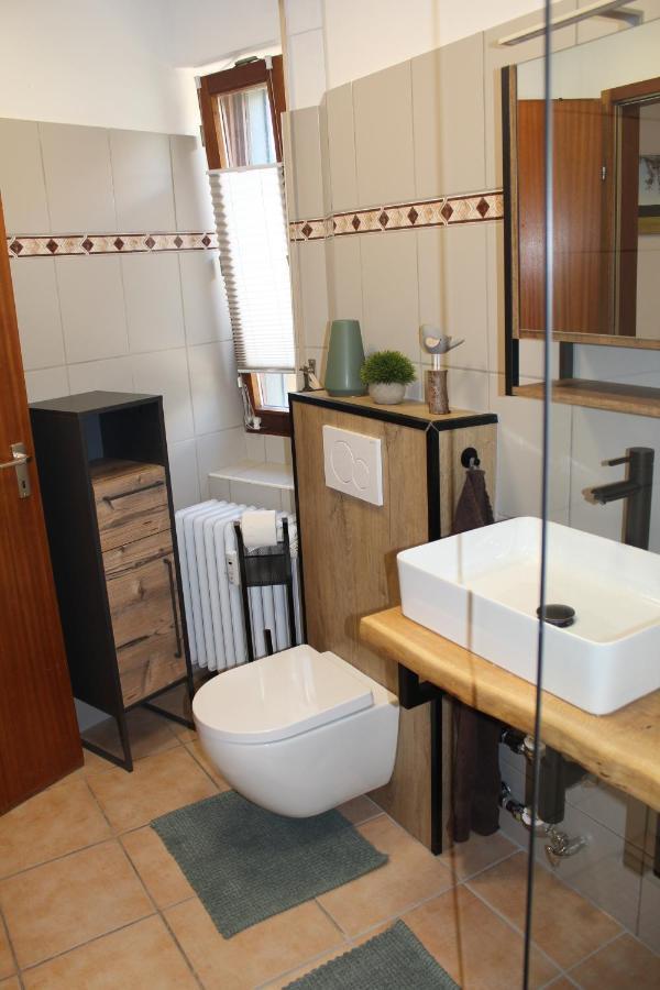 1-Zimmer-Apartment Mit Grossem Balkon Schönwald Bagian luar foto