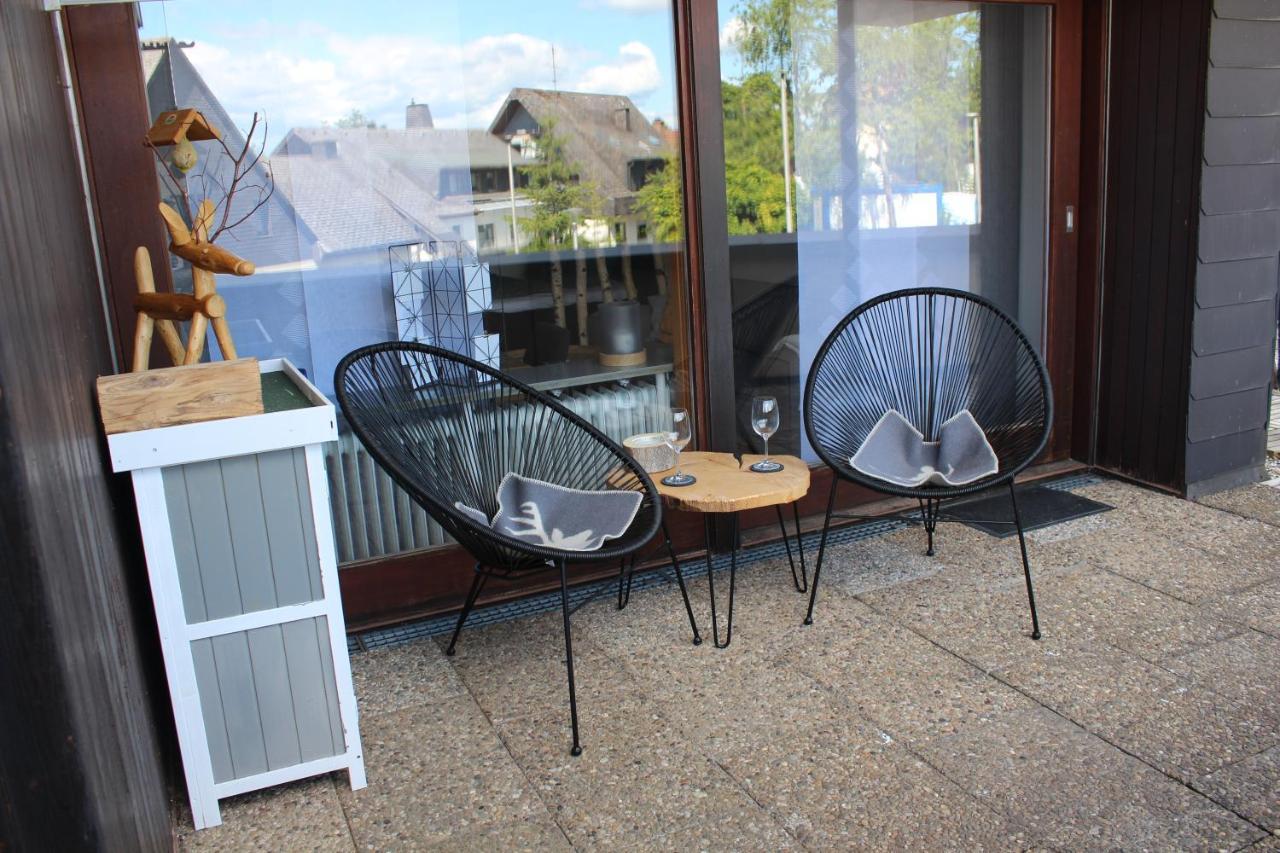 1-Zimmer-Apartment Mit Grossem Balkon Schönwald Bagian luar foto